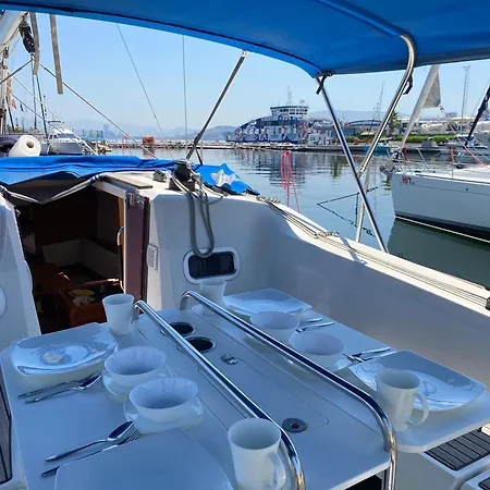 Nautical Nomad Botel *